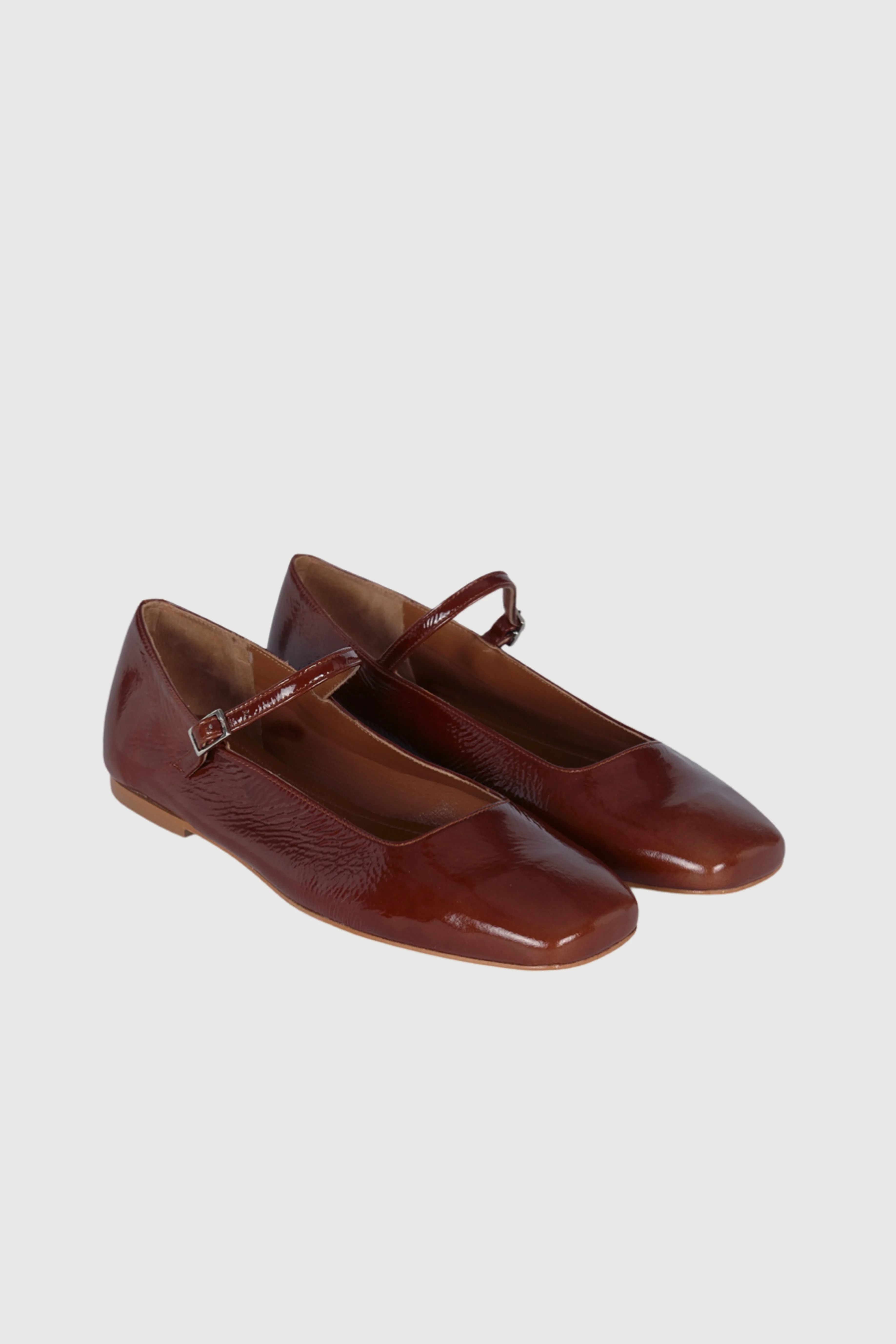 Julieta Mary Janes in Saddle-coloured Patent Leather - Image 3