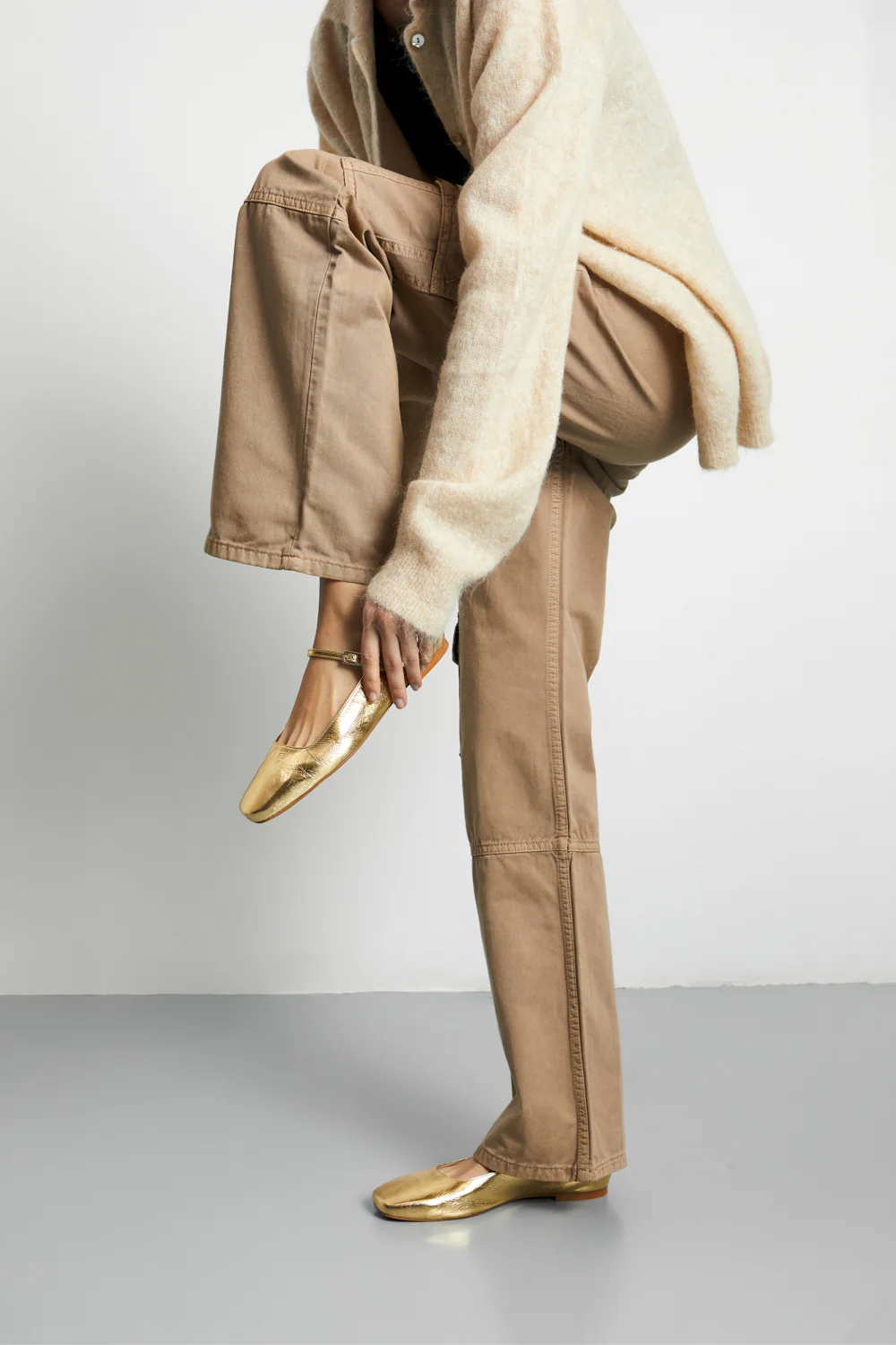 Julieta Mary Janes in Gold Leather - Image 4