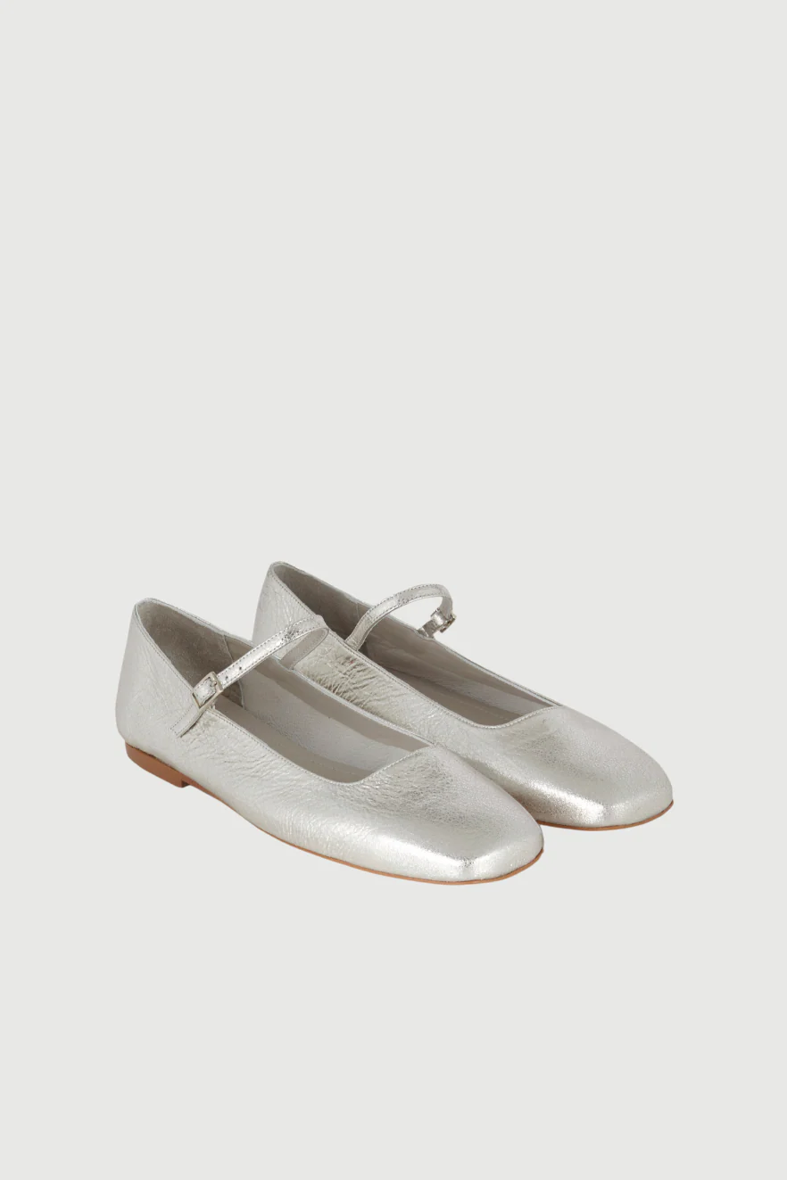 Julieta Mary Janes in Silver Leather - Image 3