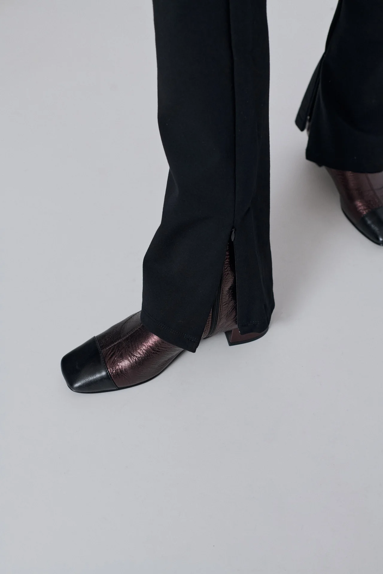 Laurie Ankle Boots in Chocolate-coloured Metallic Leather - Image 4