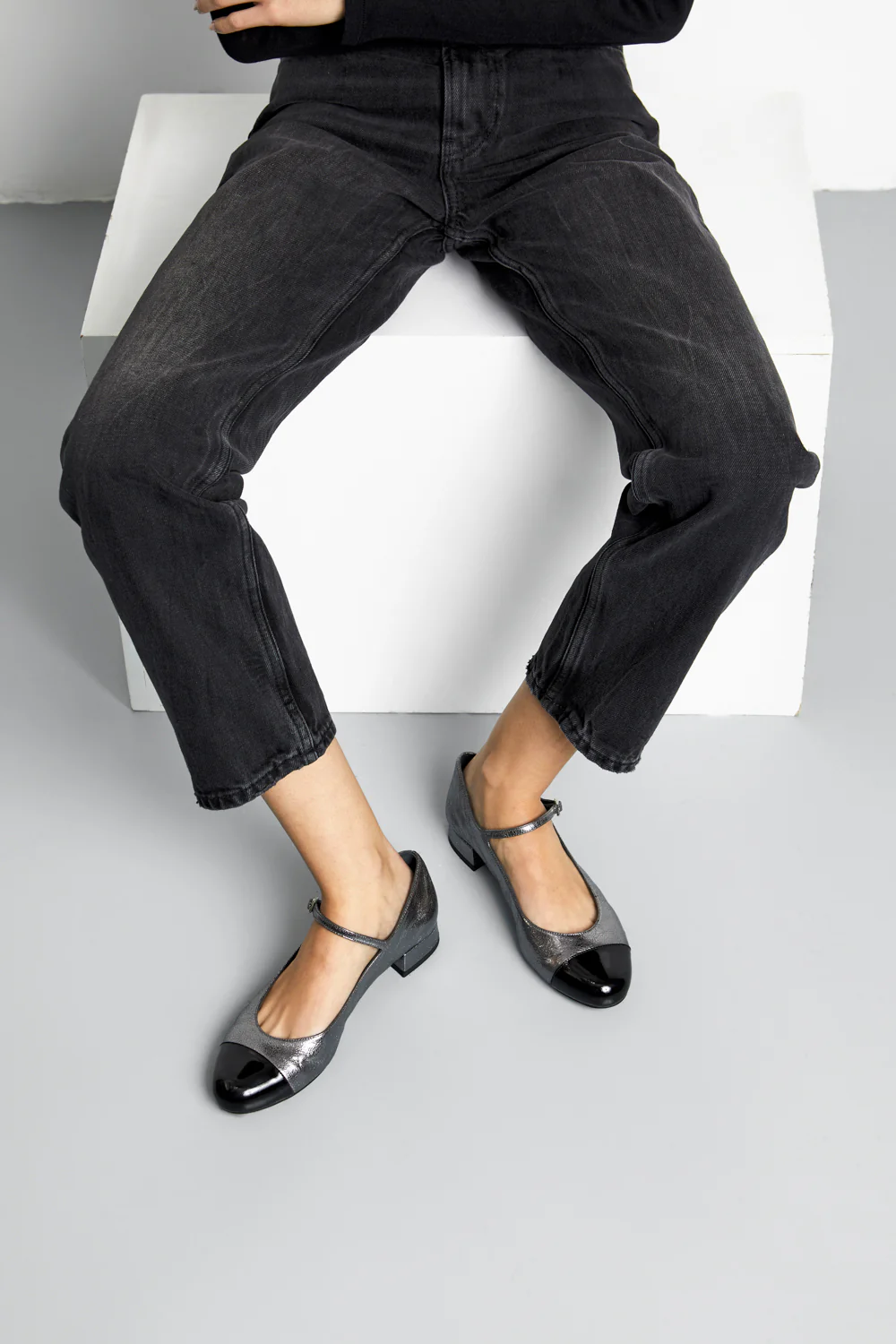 Lola Mary Janes in Charcoal-coloured Metallic Leather - Image 4