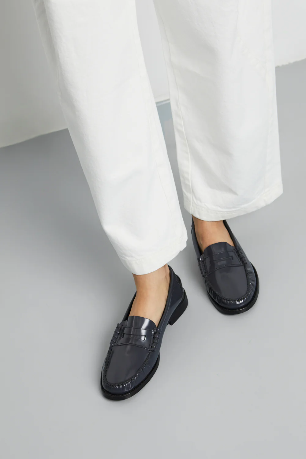 Zoe Loafers in Grey Leather - Image 2