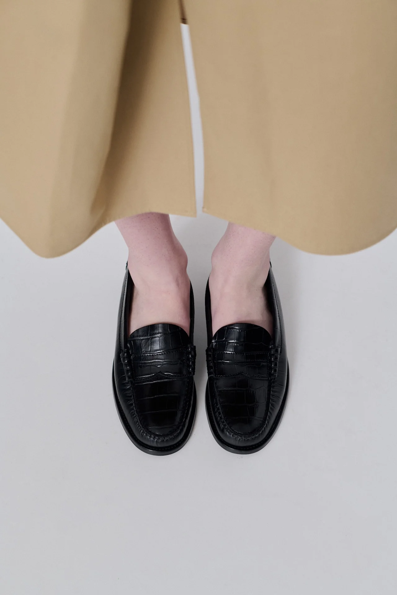 Zoe Loafers in Croc-effect Black Leather - Image 8